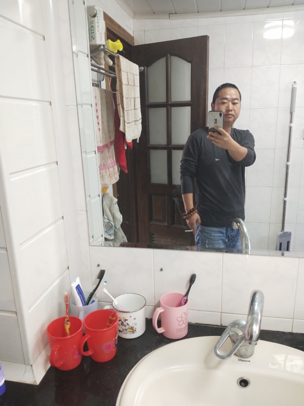 半世人间的第二张照片--汕头相亲服务中心