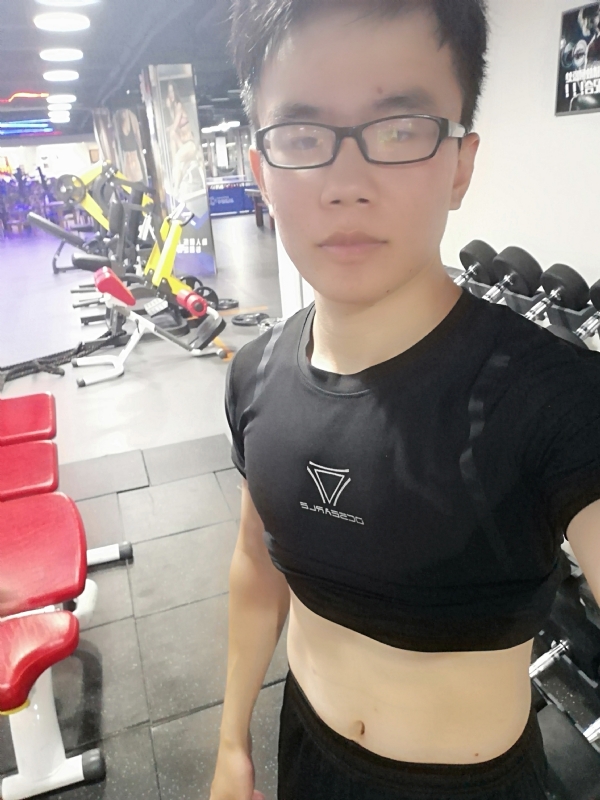 石榴裙下的第一张照片--汕头相亲服务中心