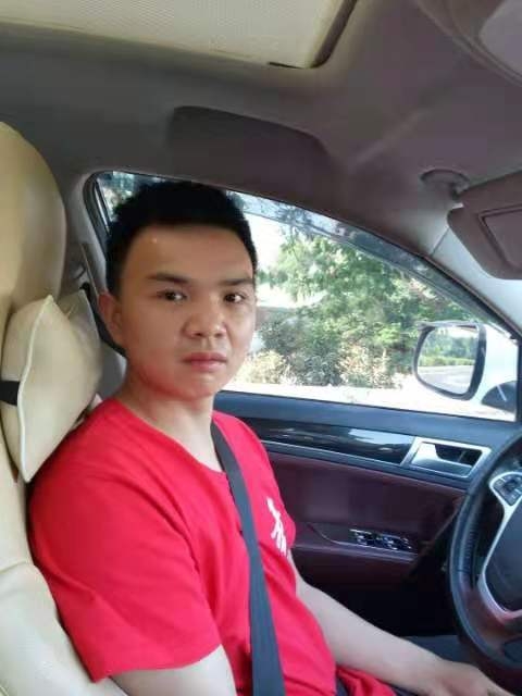 Loser、的第一张照片--汕头相亲服务中心