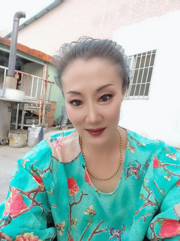 燕子的第三张照片--汕头相亲服务中心