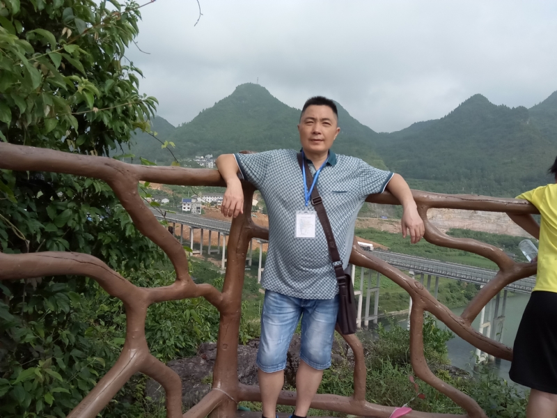 岁月无声的第一张照片--汕头相亲服务中心