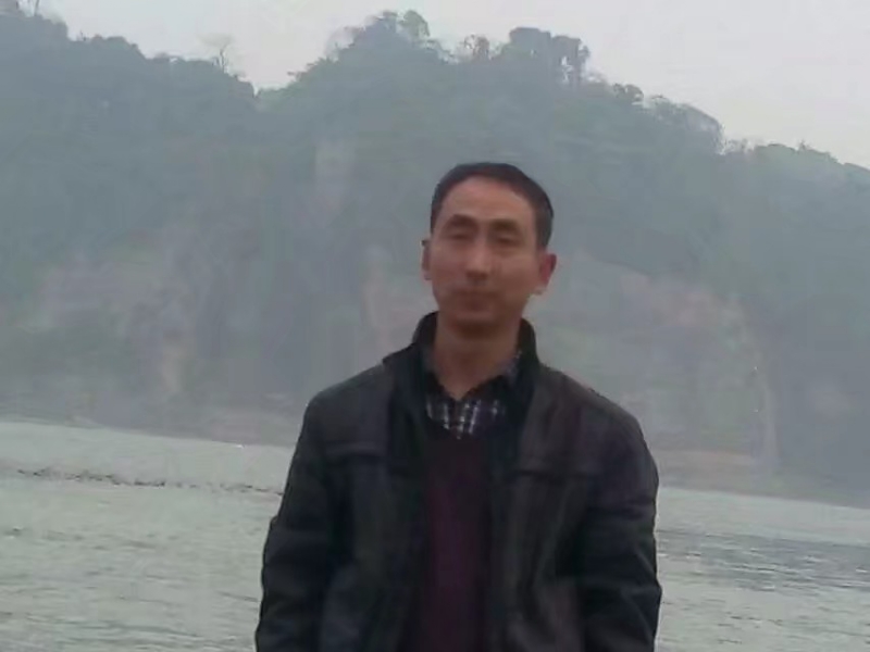 玉树临疯的第二张照片--汕头相亲服务中心