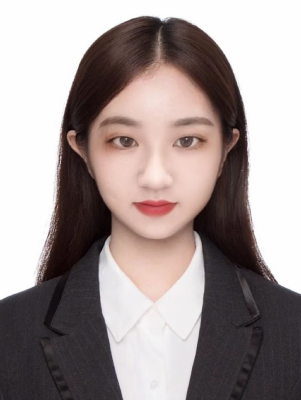 侧耳倾听的第一张照片--汕头相亲服务中心