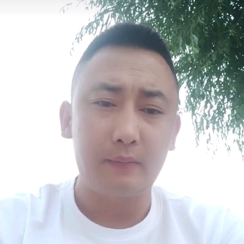 潇洒的第一张照片--汕头相亲服务中心