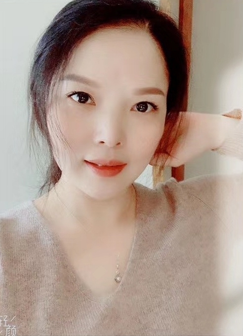 百荷的第一张照片--汕头相亲服务中心