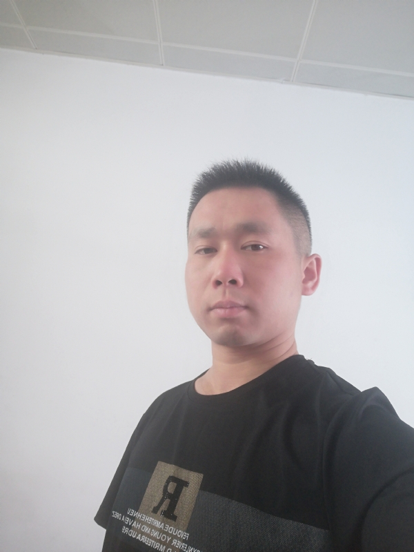 孤独的狼的第一张照片--汕头相亲服务中心