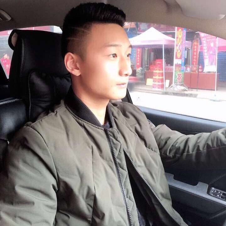 入戏太深的第二张照片--汕头相亲服务中心