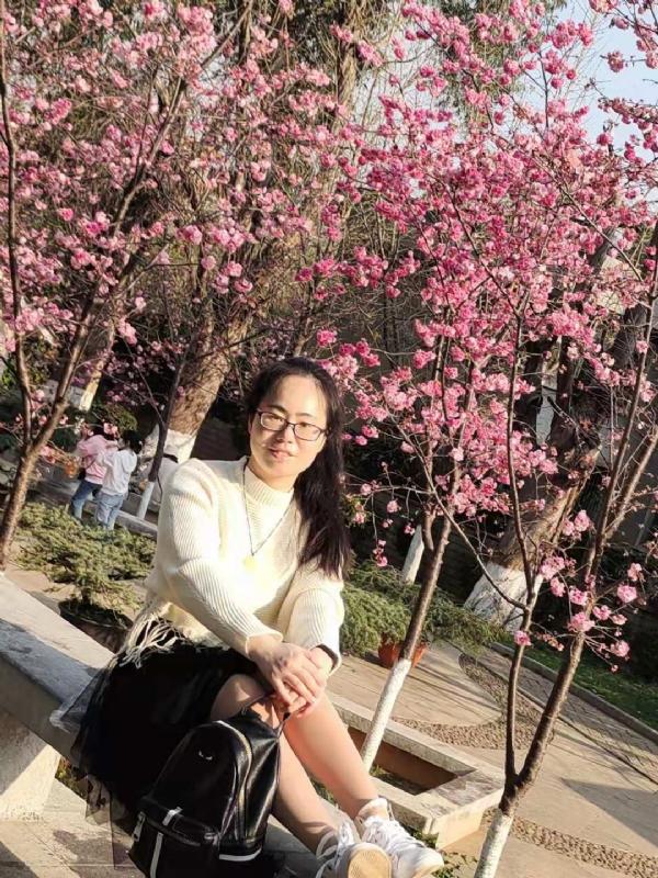 Nancy的第一张照片--汕头相亲服务中心