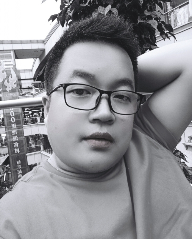 2公子的第三张照片--汕头相亲服务中心