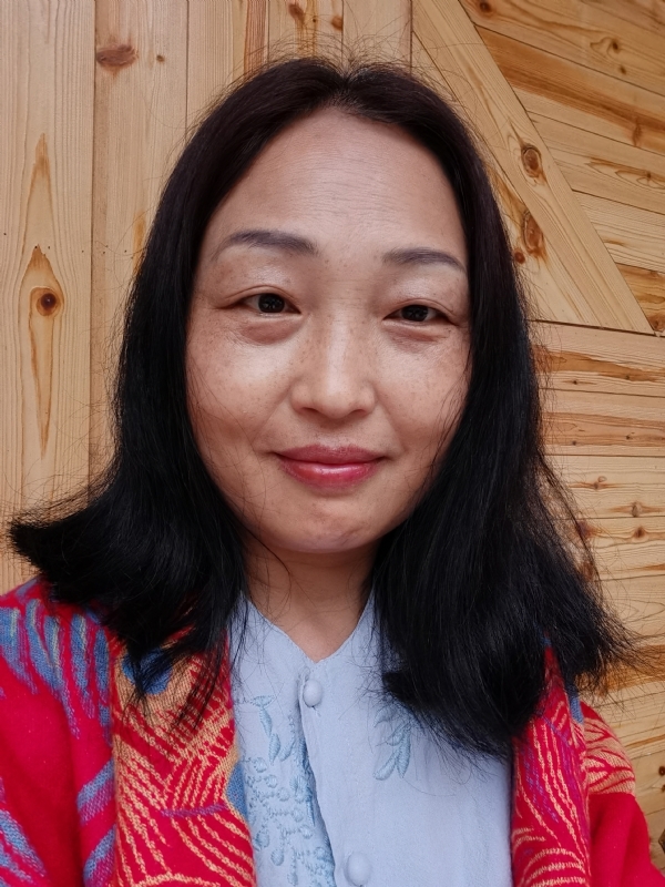 天山雪莲的第一张照片--汕头相亲服务中心