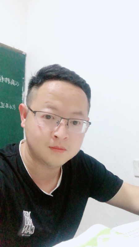 爱不渝的第三张照片--汕头相亲服务中心