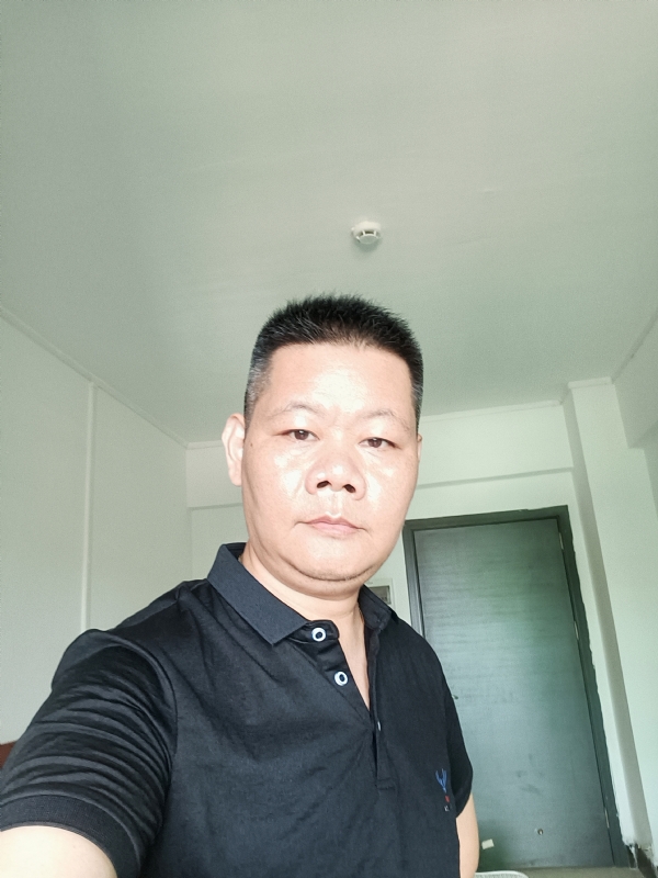 XAUXU的第一张照片--汕头相亲服务中心