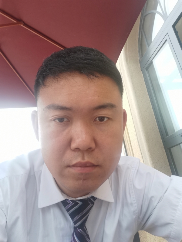 小龙哥的第一张照片--汕头相亲服务中心