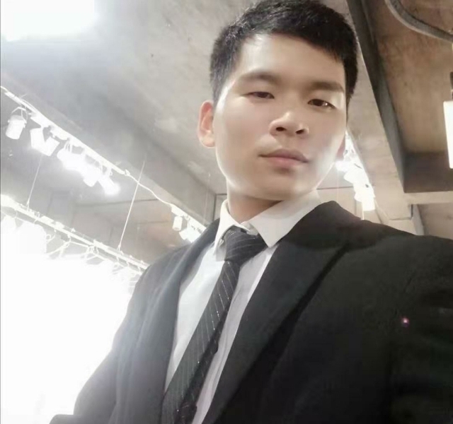 凌晨三点三分的第一张照片--汕头相亲服务中心