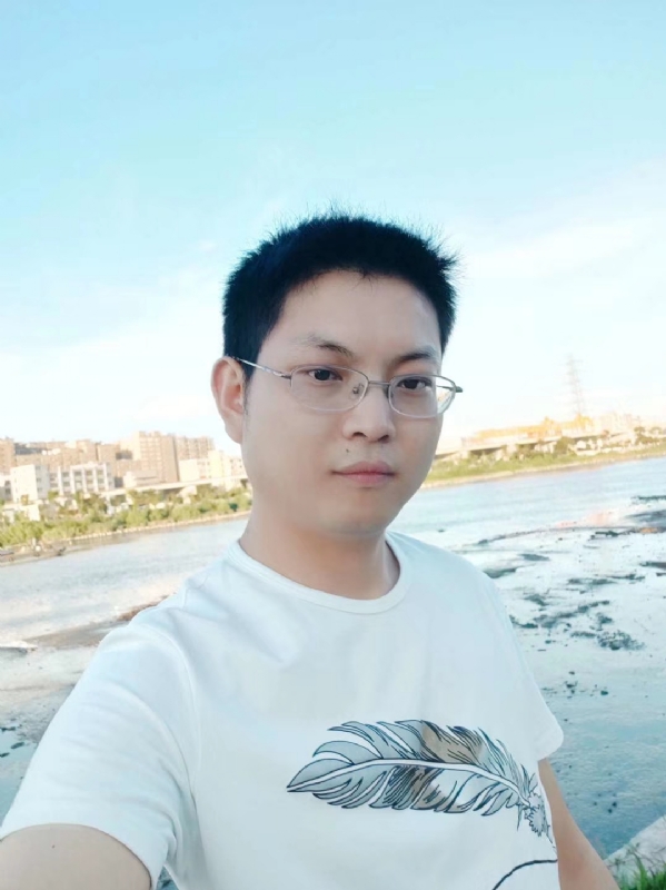 诚心交友的第一张照片--汕头相亲服务中心