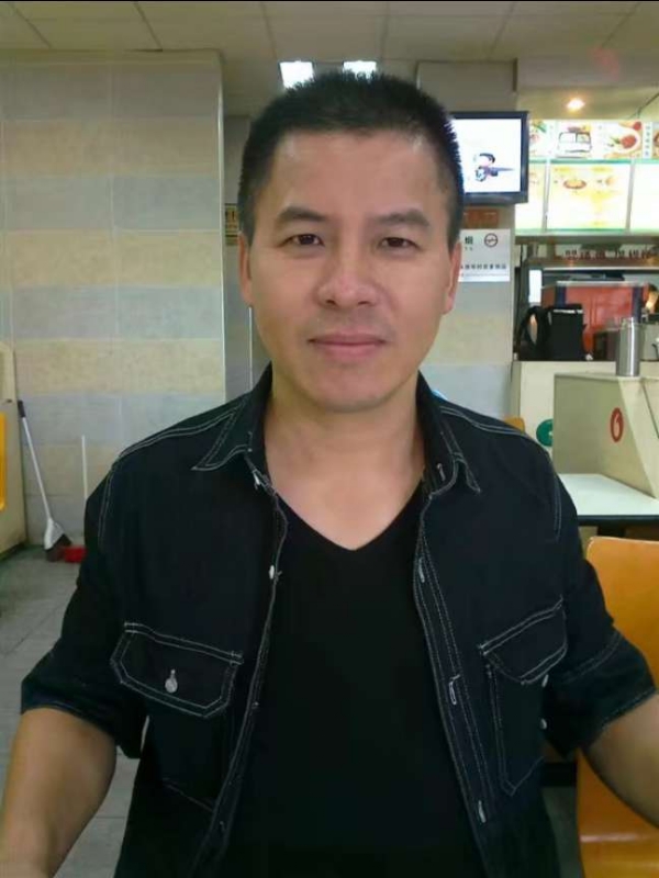 享受孤独的第一张照片--汕头相亲服务中心