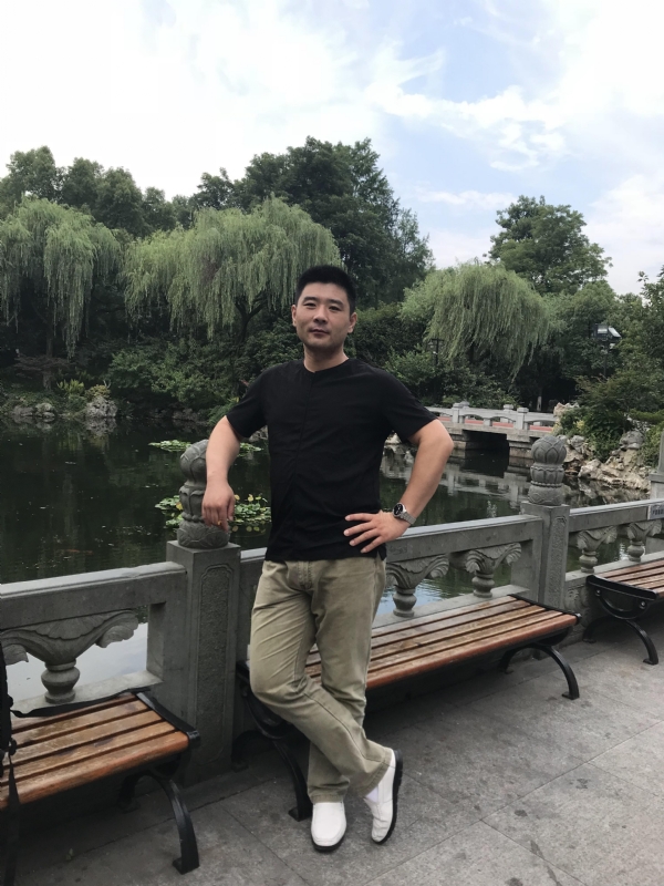 未来可期的第一张照片--汕头相亲服务中心