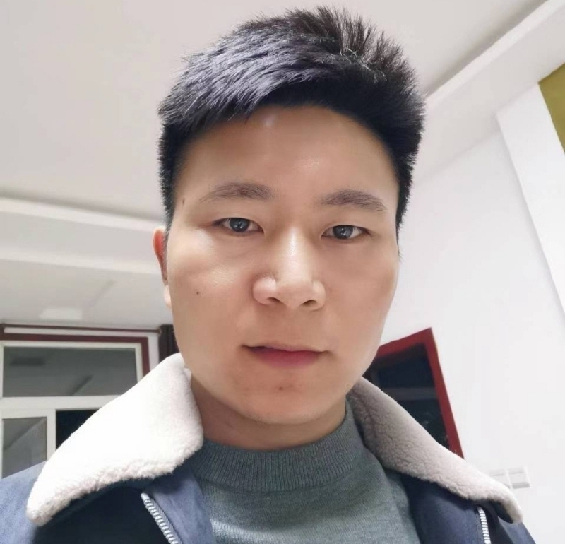 延峰的第一张照片--汕头相亲服务中心