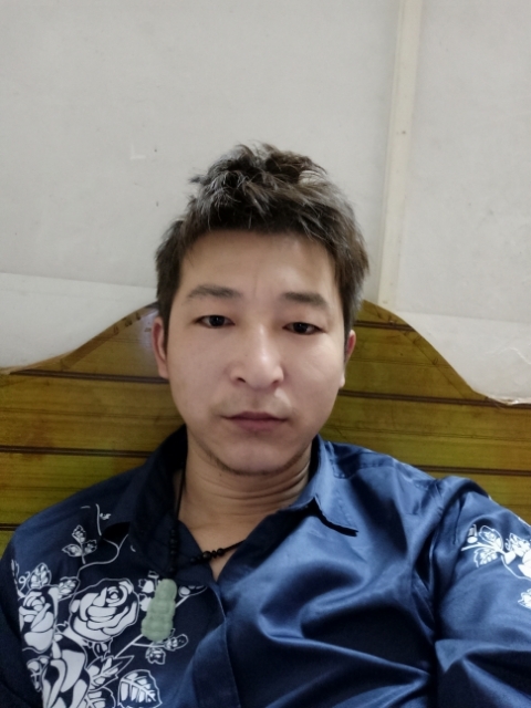 时光的第一张照片--汕头相亲服务中心