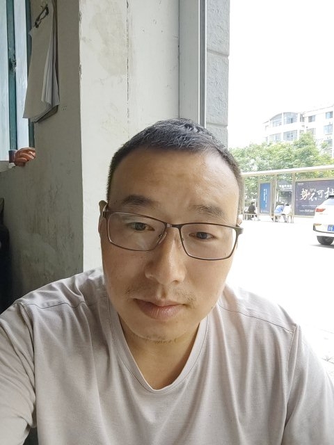 转身的距离的第一张照片--汕头相亲服务中心