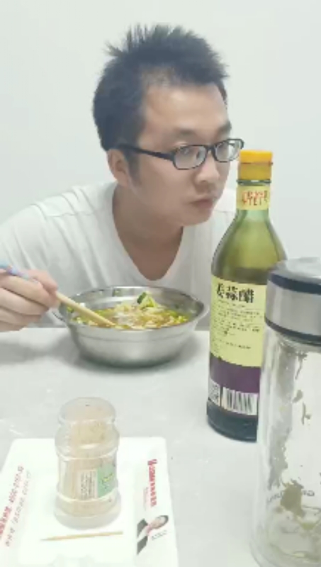 超超的第一张照片--汕头相亲服务中心