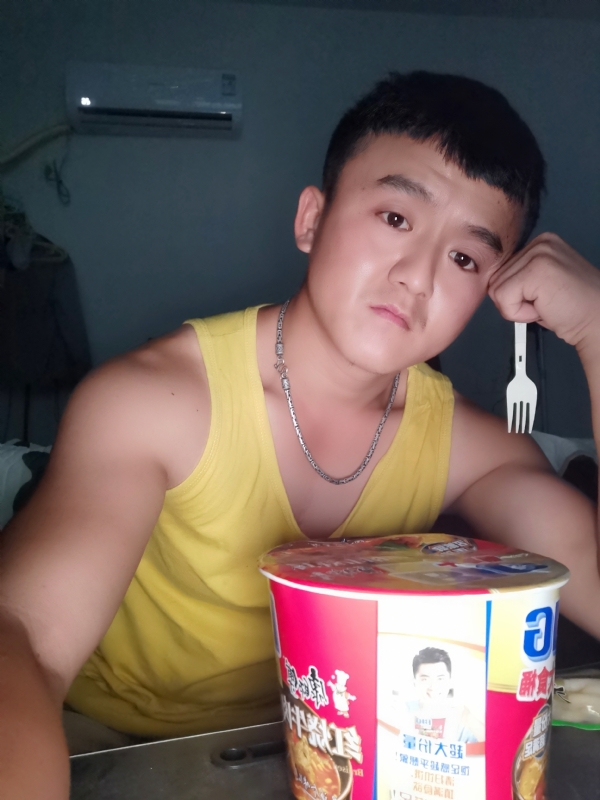 飞飞的第三张照片--汕头相亲服务中心