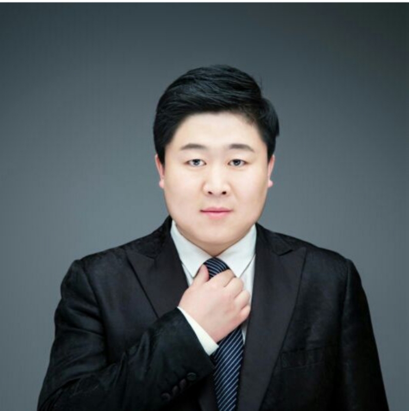 迷途小书童的第一张照片--汕头相亲服务中心