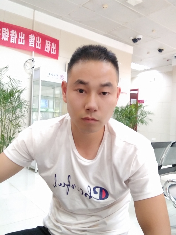 小少的第一张照片--汕头相亲服务中心