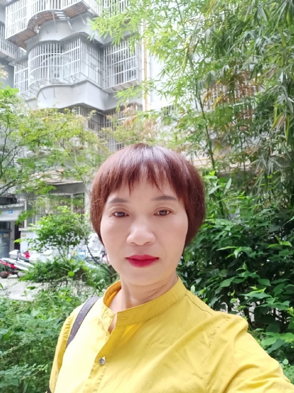 小瓶子的第二张照片--汕头相亲服务中心