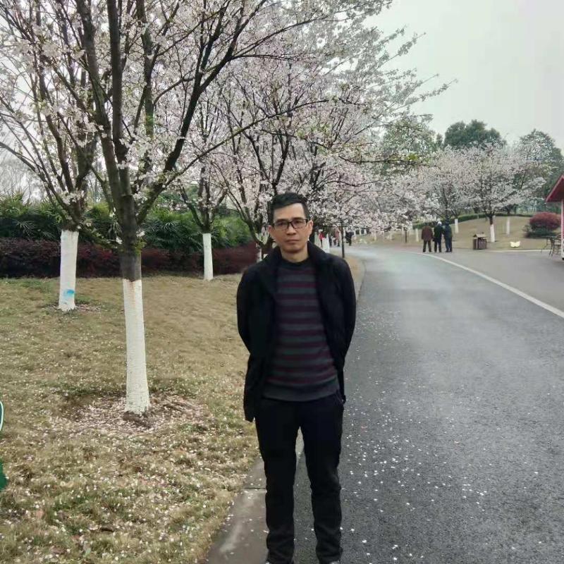 痴心爱人的第一张照片--汕头相亲服务中心