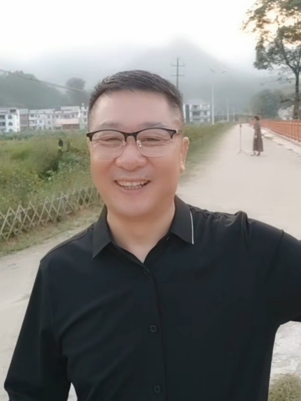 在這裡等你的第一张照片--汕头相亲服务中心