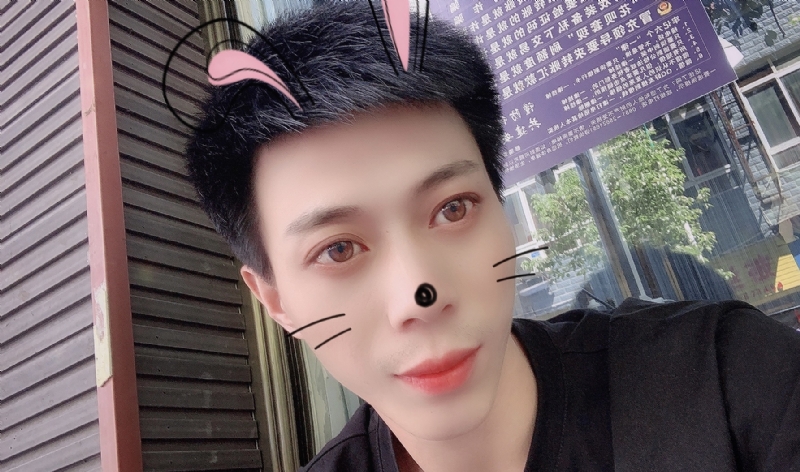 酒伴你的第一张照片--汕头相亲服务中心