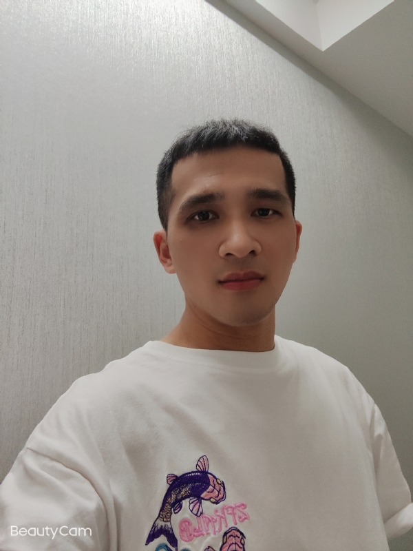 开心每一天的第一张照片--汕头相亲服务中心