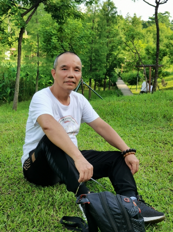 稳重大方的第二张照片--汕头相亲服务中心