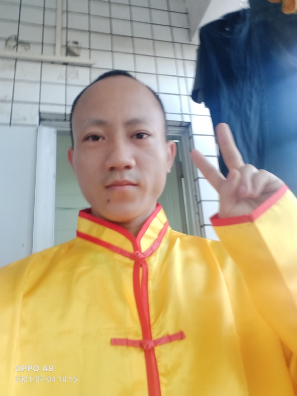 宋福军的第二张照片--汕头相亲服务中心