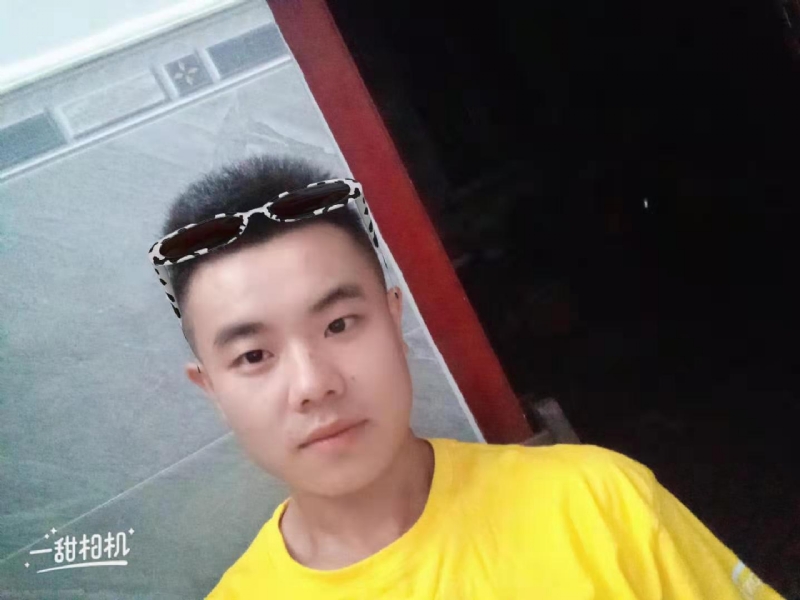 建国90周年的学渣的第一张照片--汕头相亲服务中心