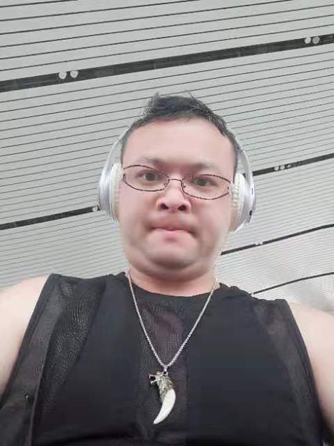 醉叶孤城的第一张照片--汕头相亲服务中心