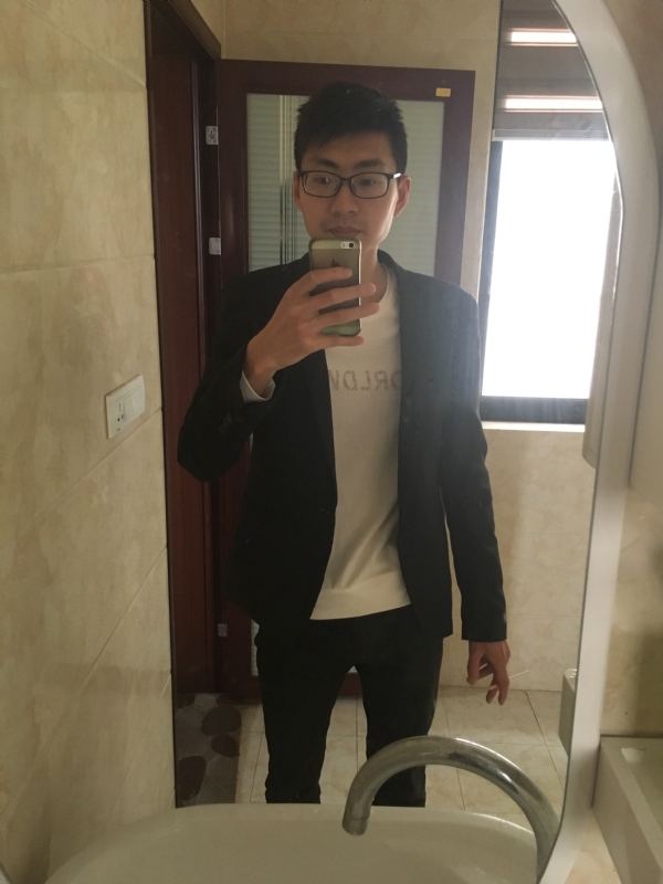 一生何求的第一张照片--汕头相亲服务中心