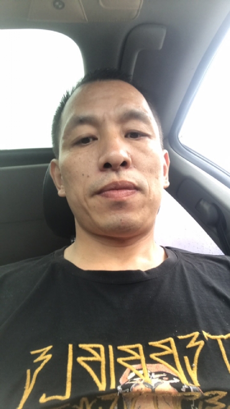 迷茫的第一张照片--汕头相亲服务中心