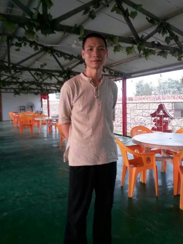 周哥的第三张照片--汕头相亲服务中心