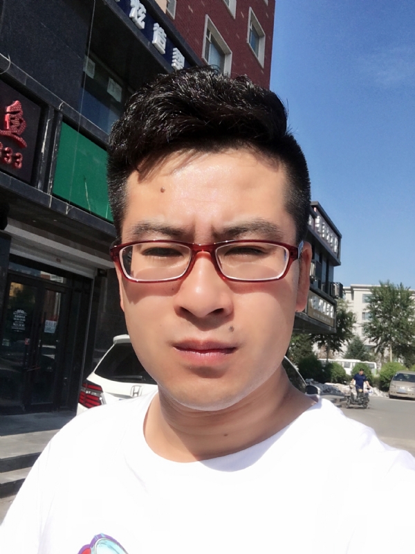 AA首席的第一张照片--汕头相亲服务中心