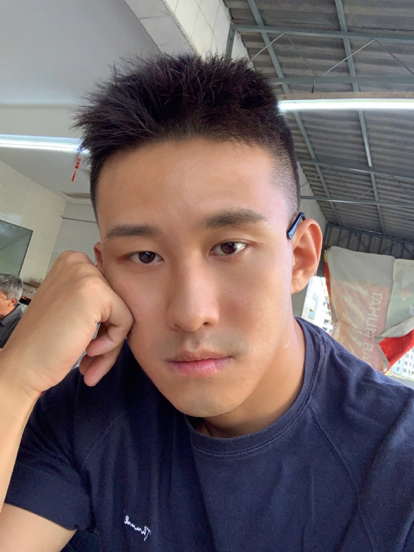 相见恨晚的第二张照片--汕头相亲服务中心