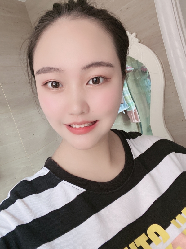 灵儿的第二张照片--汕头相亲服务中心