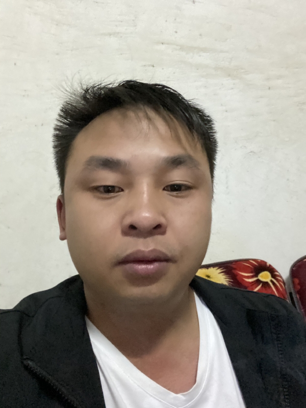 啊呜的第一张照片--汕头相亲服务中心