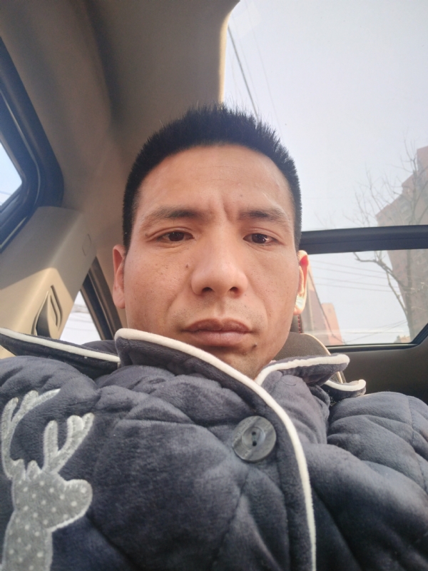 青春不长在的第一张照片--汕头相亲服务中心