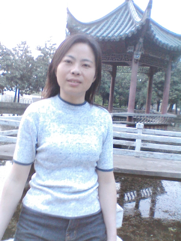 小草的第二张照片--汕头相亲服务中心