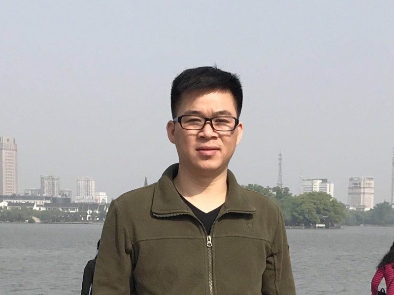 孔雀鱼的第一张照片--汕头相亲服务中心