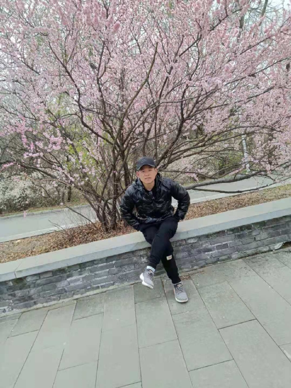 寻找幸福的第一张照片--汕头相亲服务中心