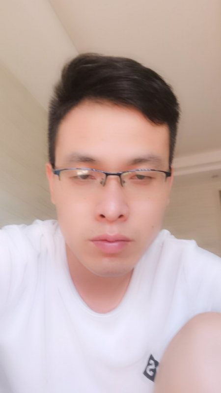 携一人白首的第一张照片--汕头相亲服务中心