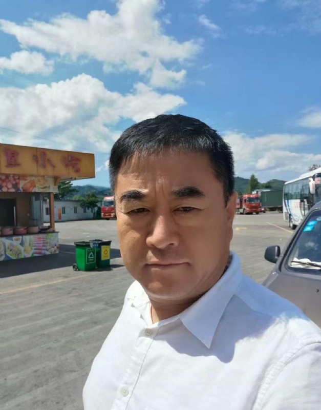 从此不再孤独的第一张照片--汕头相亲服务中心